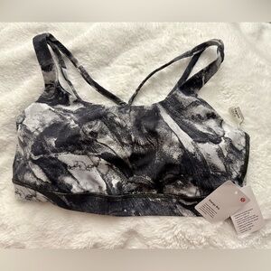 Lululemon energy bra NWT